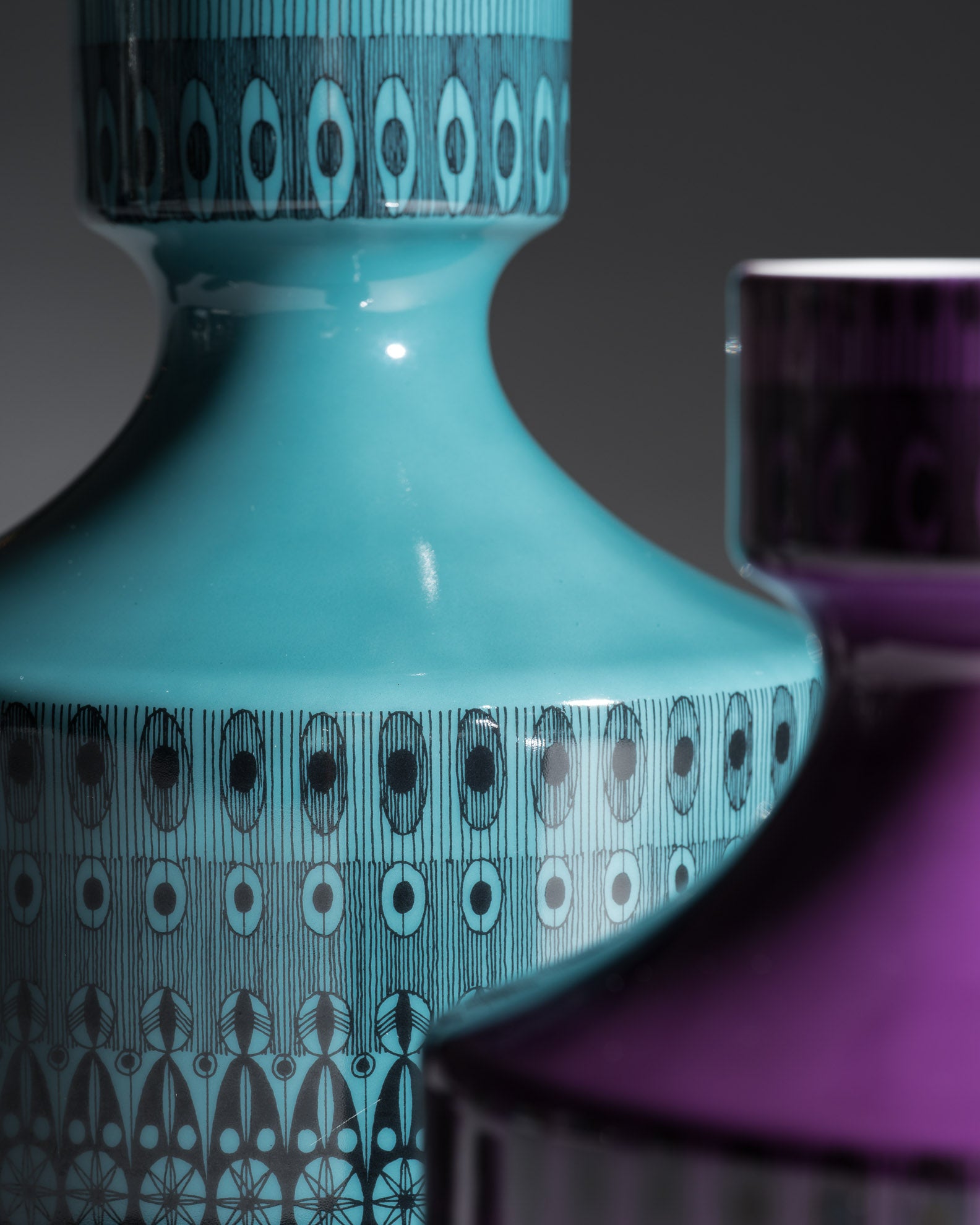 Graphic Porcelain Vase Duo – Theo Baumann for Rosenthal, 1964