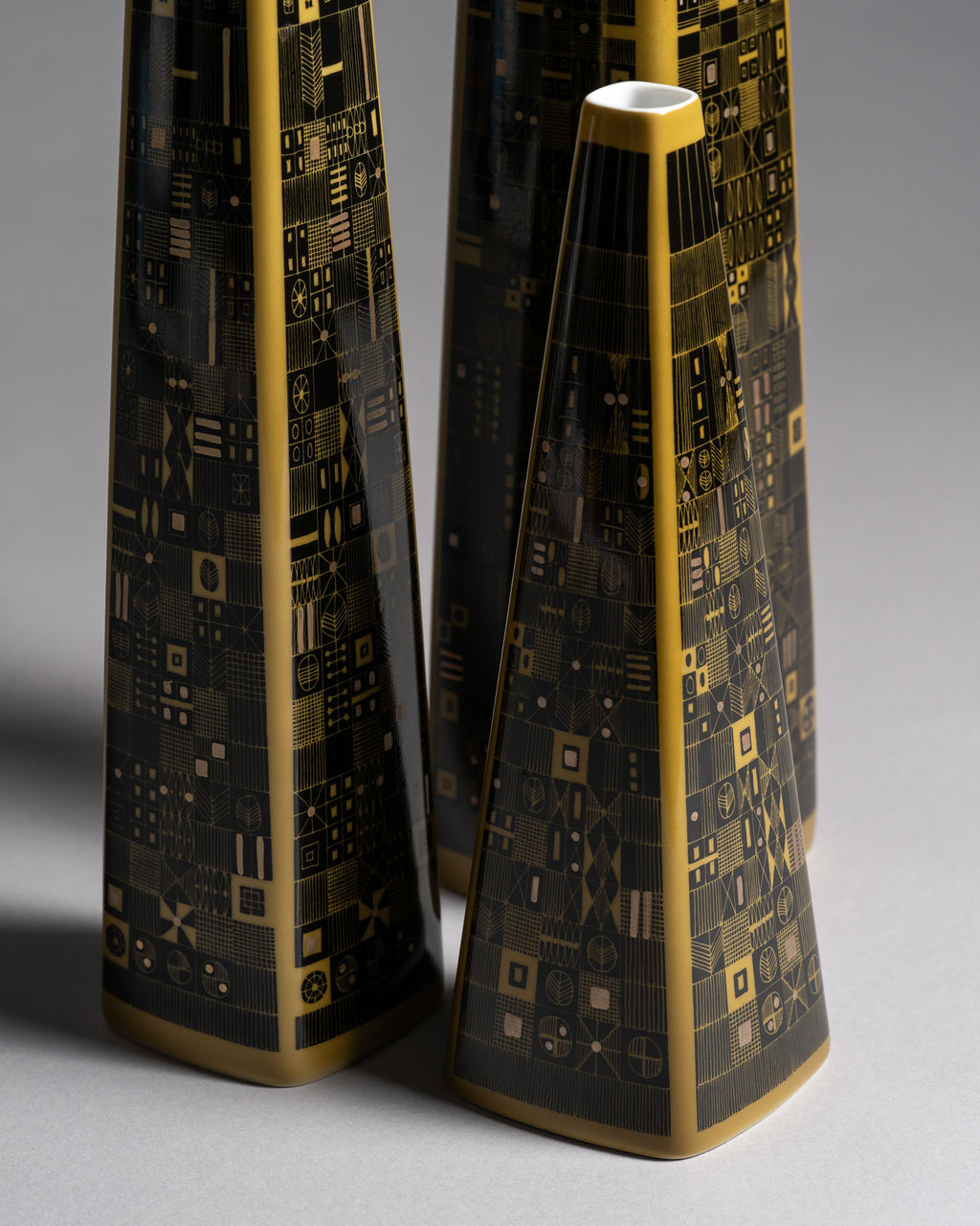 Graphic Porcelain Trio – Hans Theo Baumann for Rosenthal, 1964