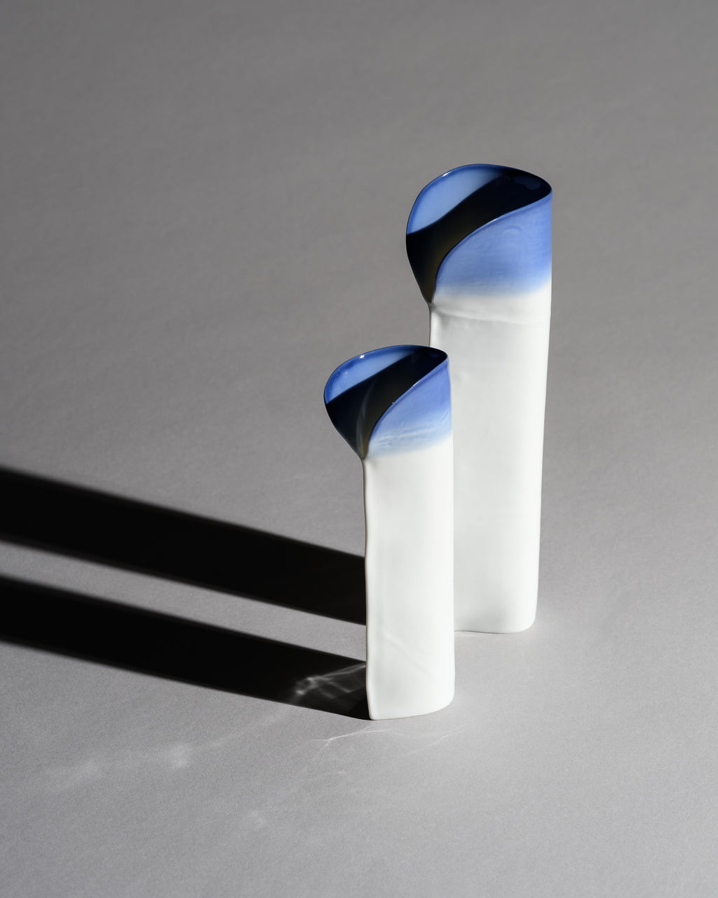 Blue and White Porcelain Vase Duo – Johan van Loon for Rosenthal Studio-Linie, 1987