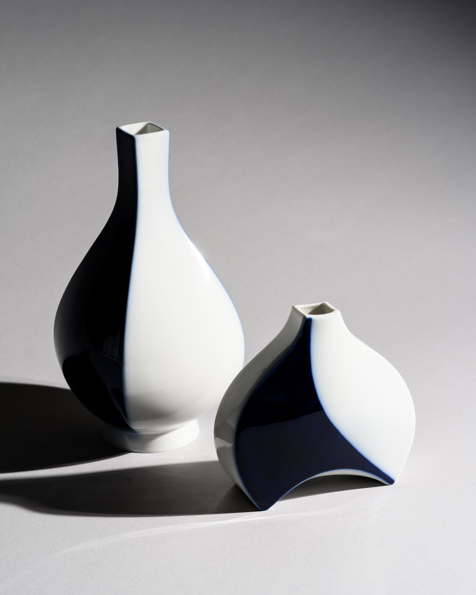 Modernist Porcelain Vase Duo - Trude Petri and Konrad Quillmann for KPM Berlin, 1950s–late 1960s