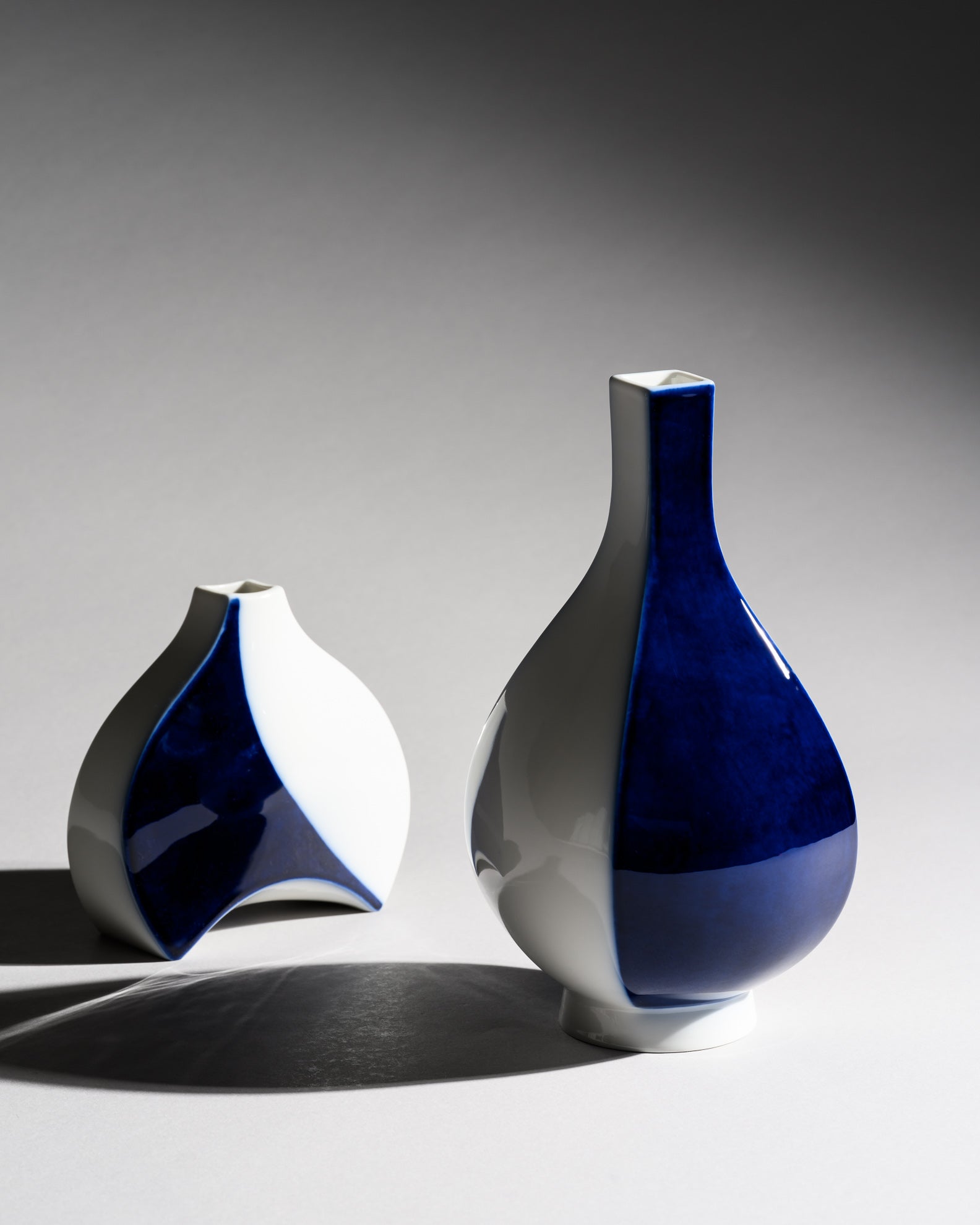 Modernist Porcelain Vase Duo - Trude Petri and Konrad Quillmann for KPM Berlin, 1950s–late 1960s