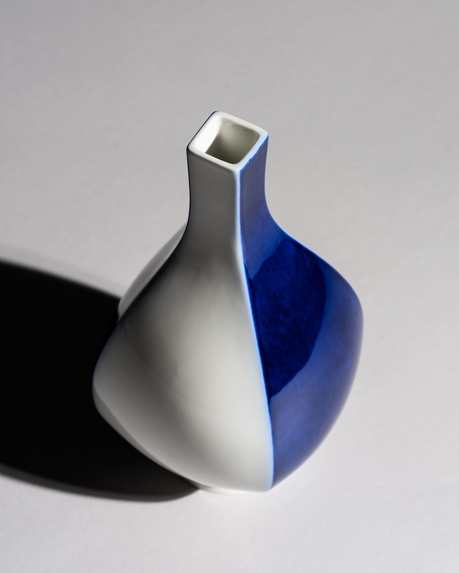 Modernist Porcelain Vase Duo - Trude Petri and Konrad Quillmann for KPM Berlin, 1950s–late 1960s