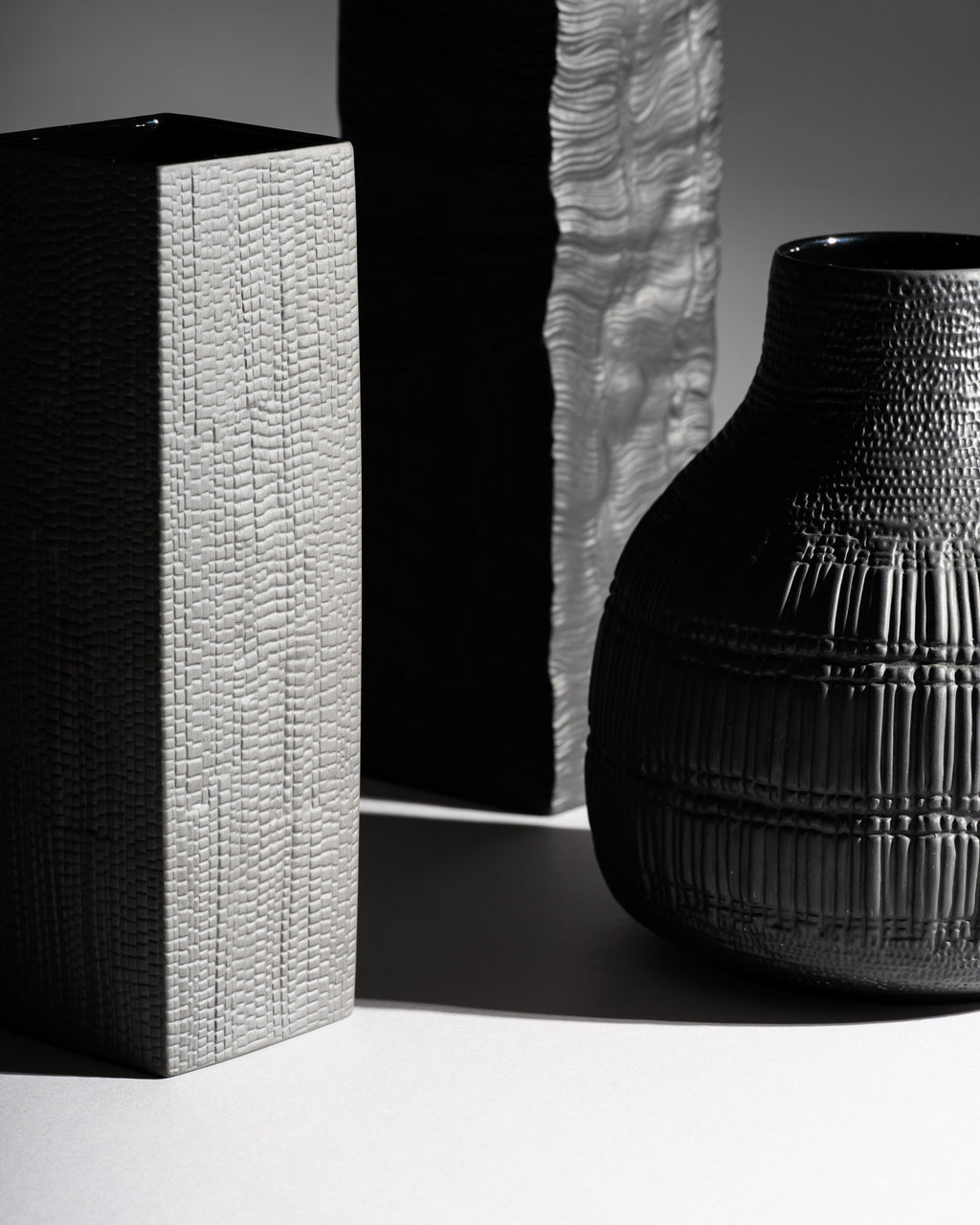 Textured Porcelain Noir Trio – Martin Freyer, Elsa Fischer-Treyden & Margret Hildebrand for Rosenthal, 1980s–1990s