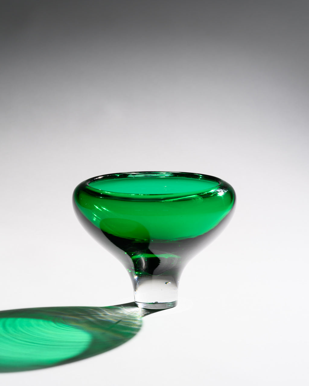 Organic Emerald Glass Bowl – Attributed to Gerard Thomassen for Royal Leerdam, circa 1990