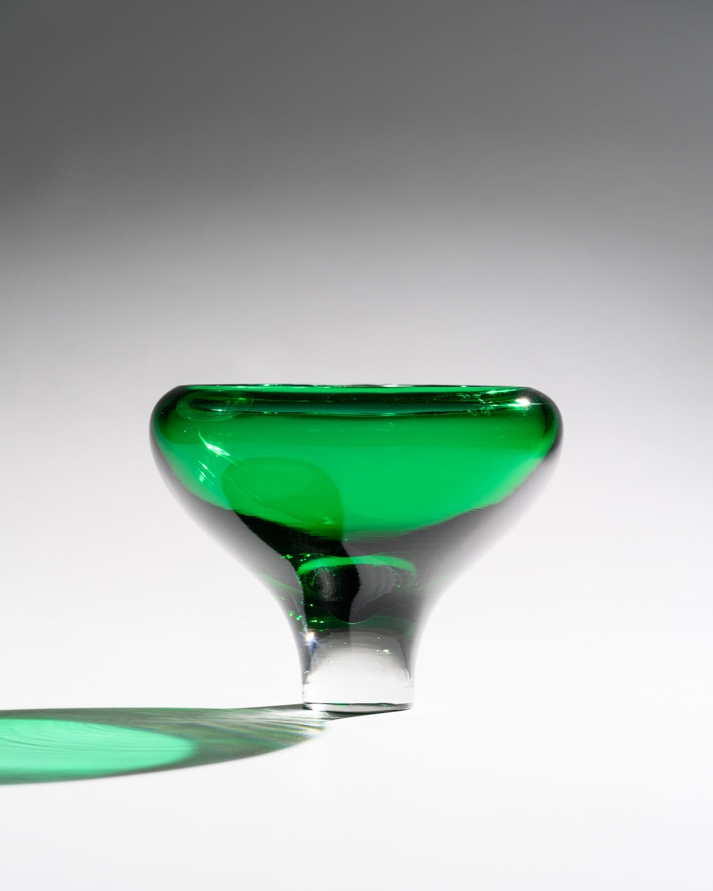 Organic Emerald Glass Bowl – Attributed to Gerard Thomassen for Royal Leerdam, circa 1990