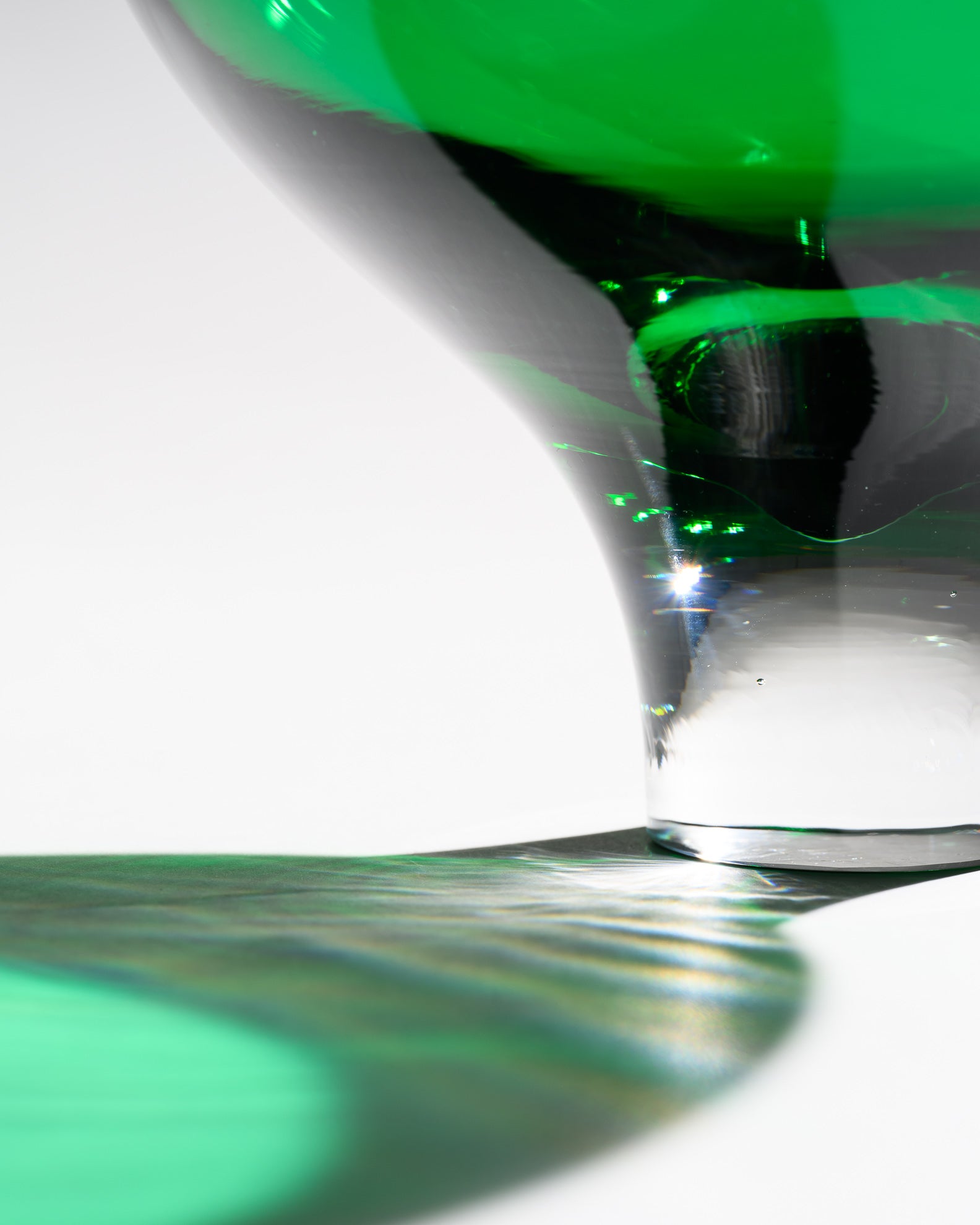 Organic Emerald Glass Bowl – Attributed to Gerard Thomassen for Royal Leerdam, circa 1990