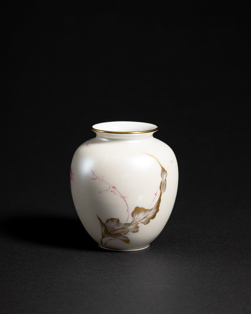 Hand-Painted Porcelain Vase – Zeitler for Heinrich & Co., Mid-20th Century