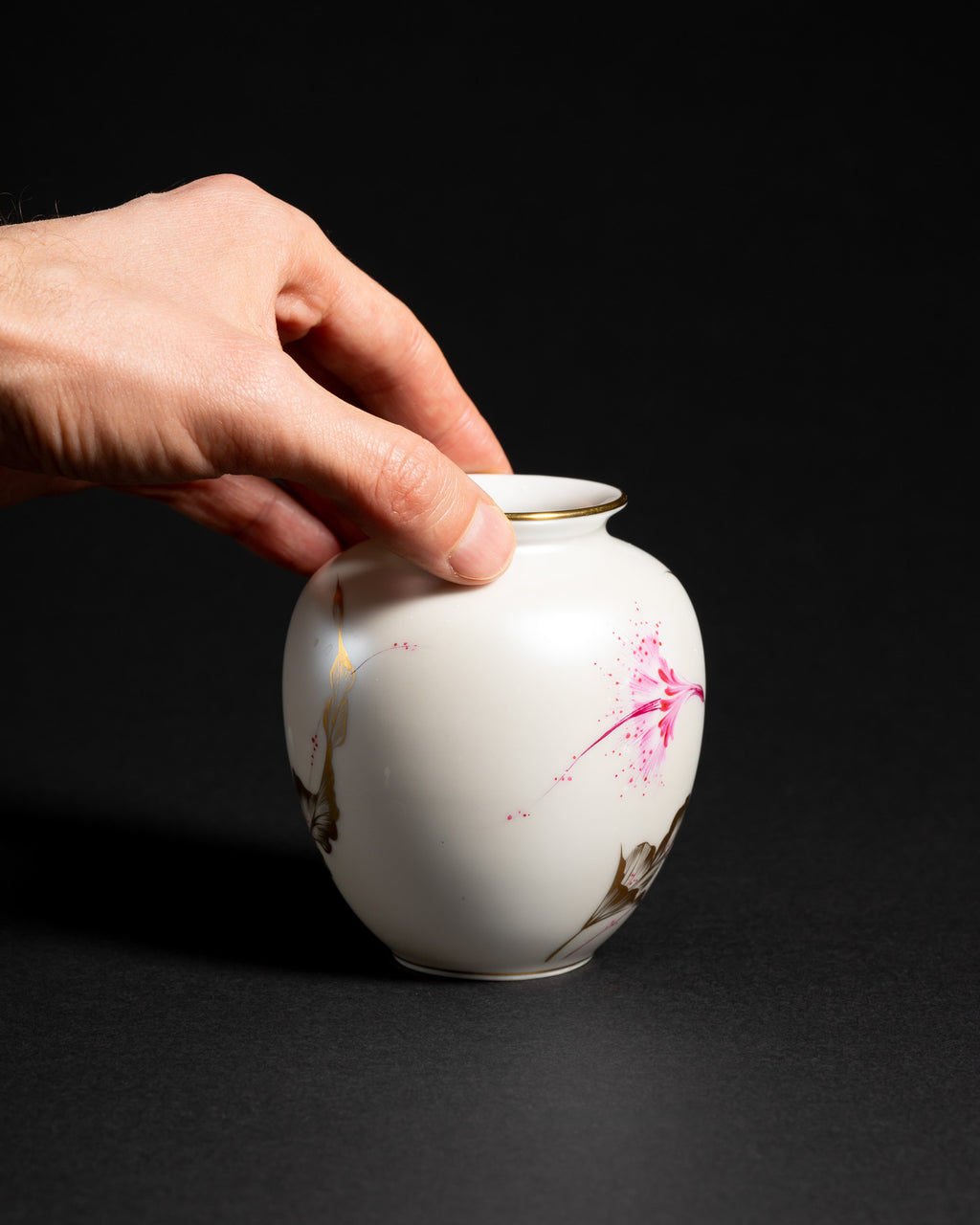 Hand-Painted Porcelain Vase – Zeitler for Heinrich & Co., Mid-20th Century
