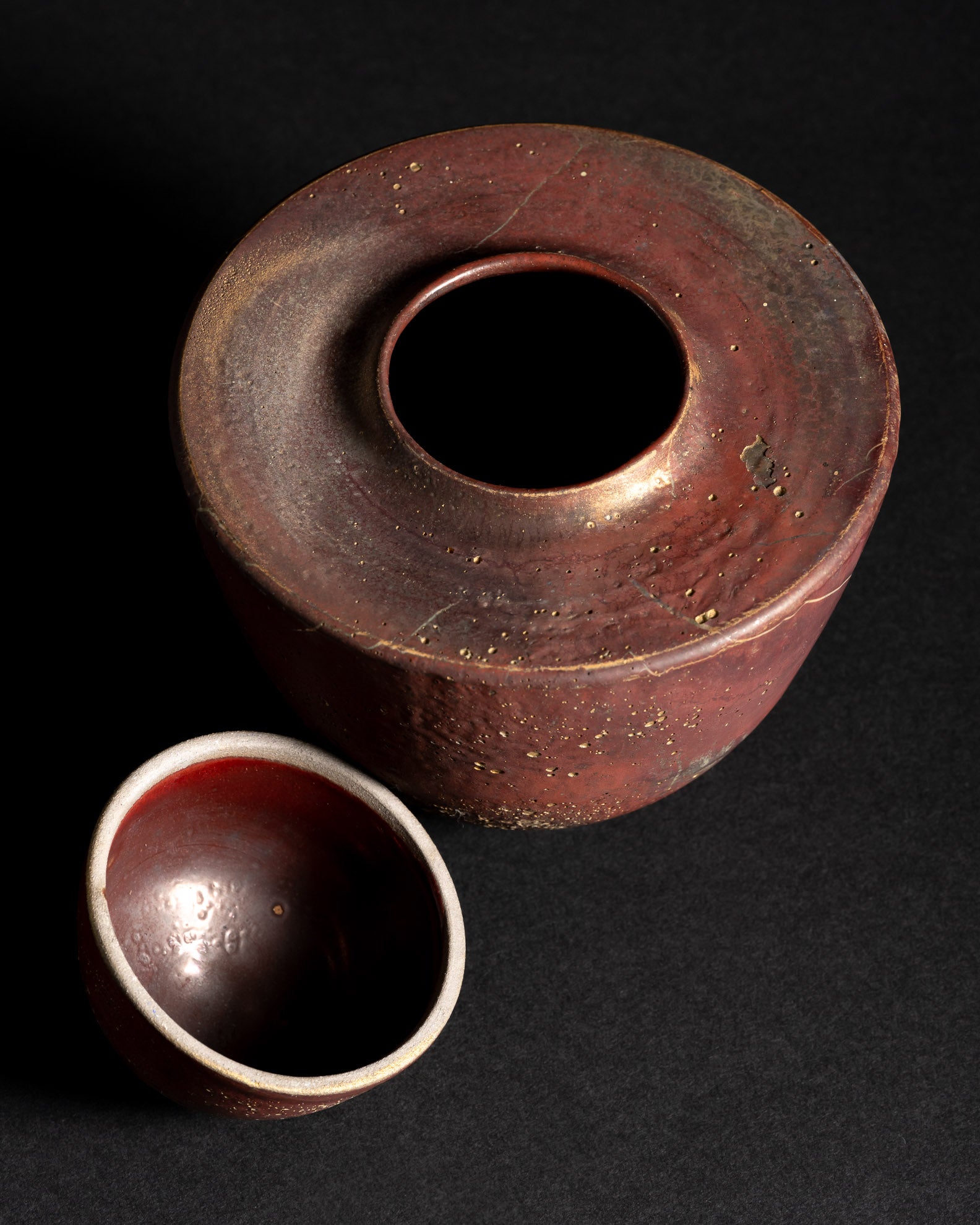 Iron-Red Vase & Lidded Box Set – Mario Enke Studio Pottery, 2010