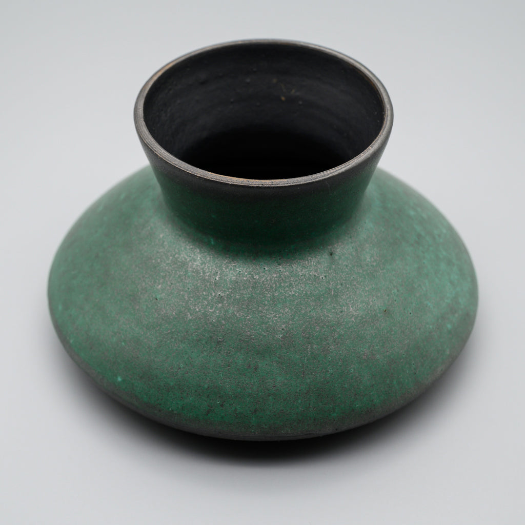 Stoneware Vase Duo “Tsubo & Conic” – Artisans for Independent Studio, Mid-Century Modern