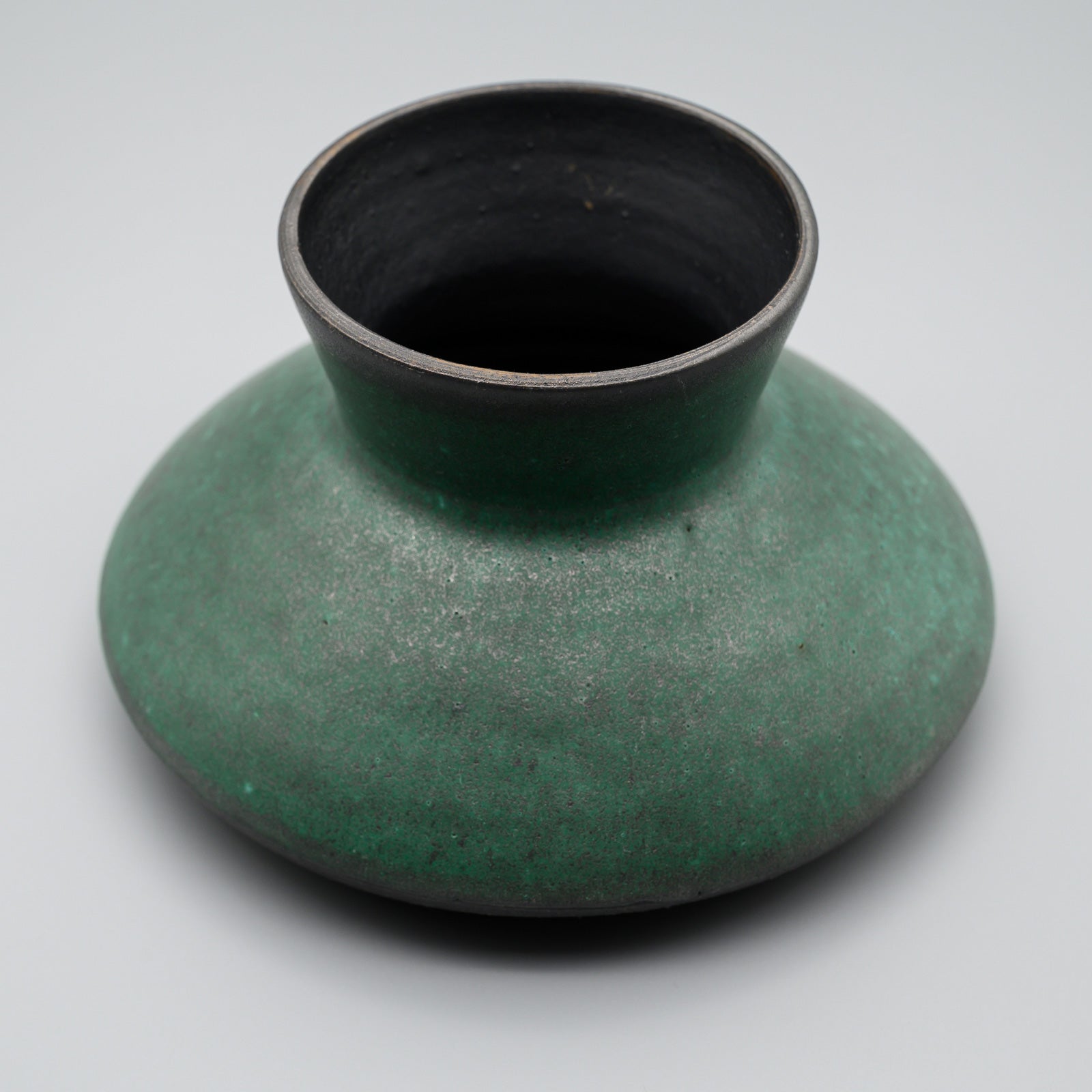 Stoneware Vase Duo “Tsubo & Conic” – Artisans for Independent Studio, Mid-Century Modern