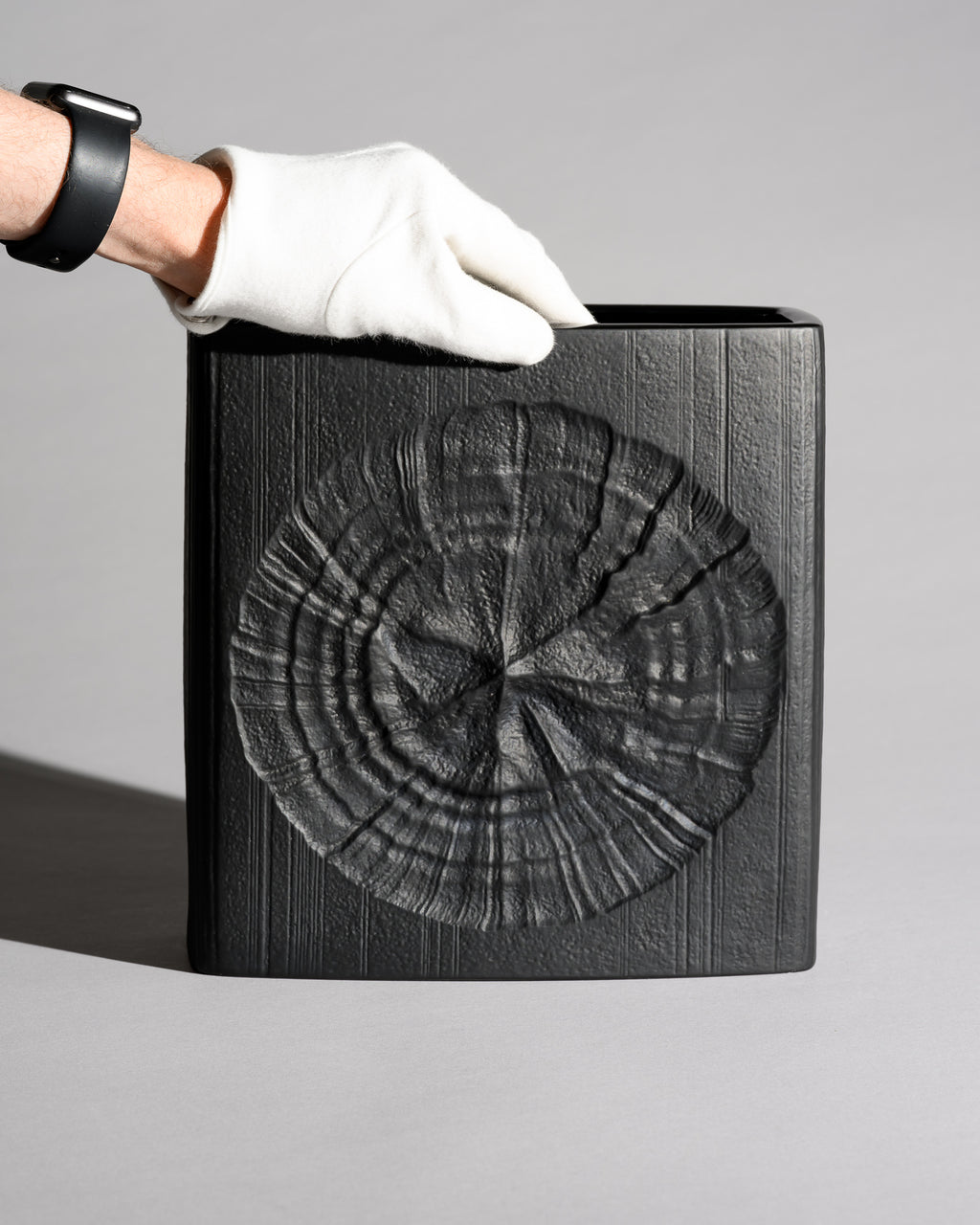 Porcelaine Noire Vase – Martin Freyer for Rosenthal, 1970s