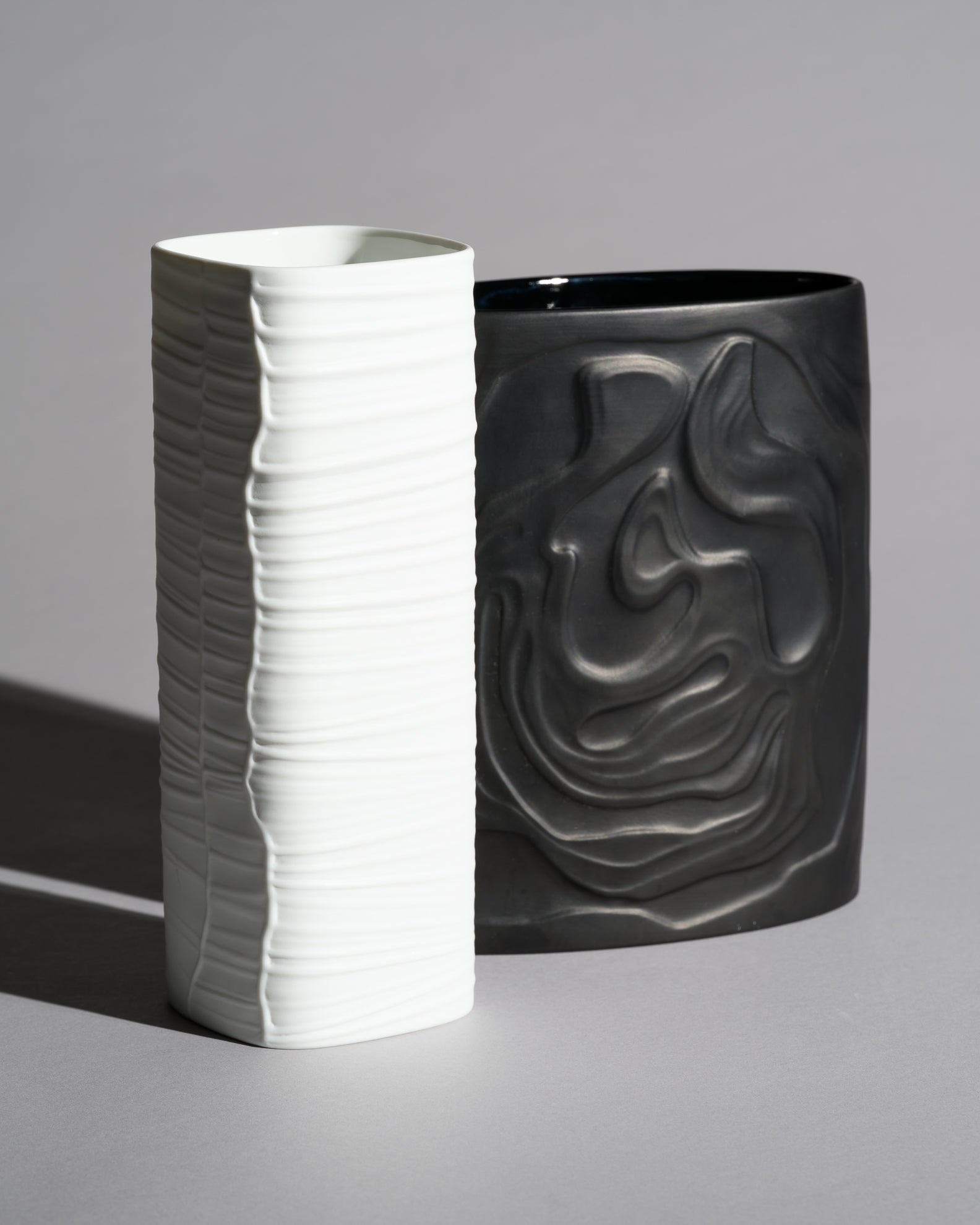 Contrasting Matte Porcelain Vase Duo - Farideh Lashai & Werner Schreib for Rosenthal, 1970s–1980s