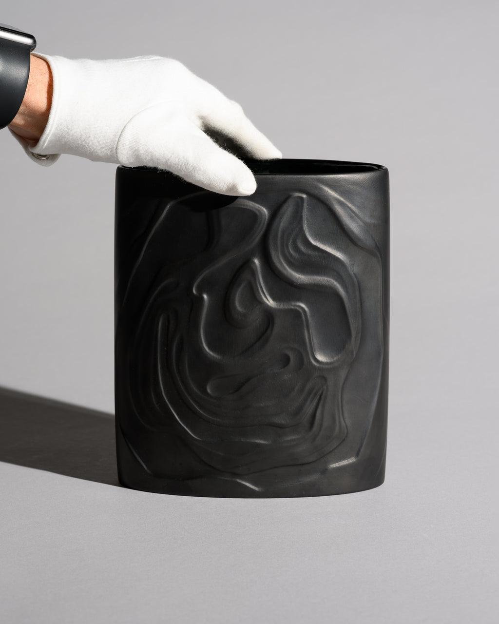 Contrasting Matte Porcelain Vase Duo - Farideh Lashai & Werner Schreib for Rosenthal, 1970s–1980s