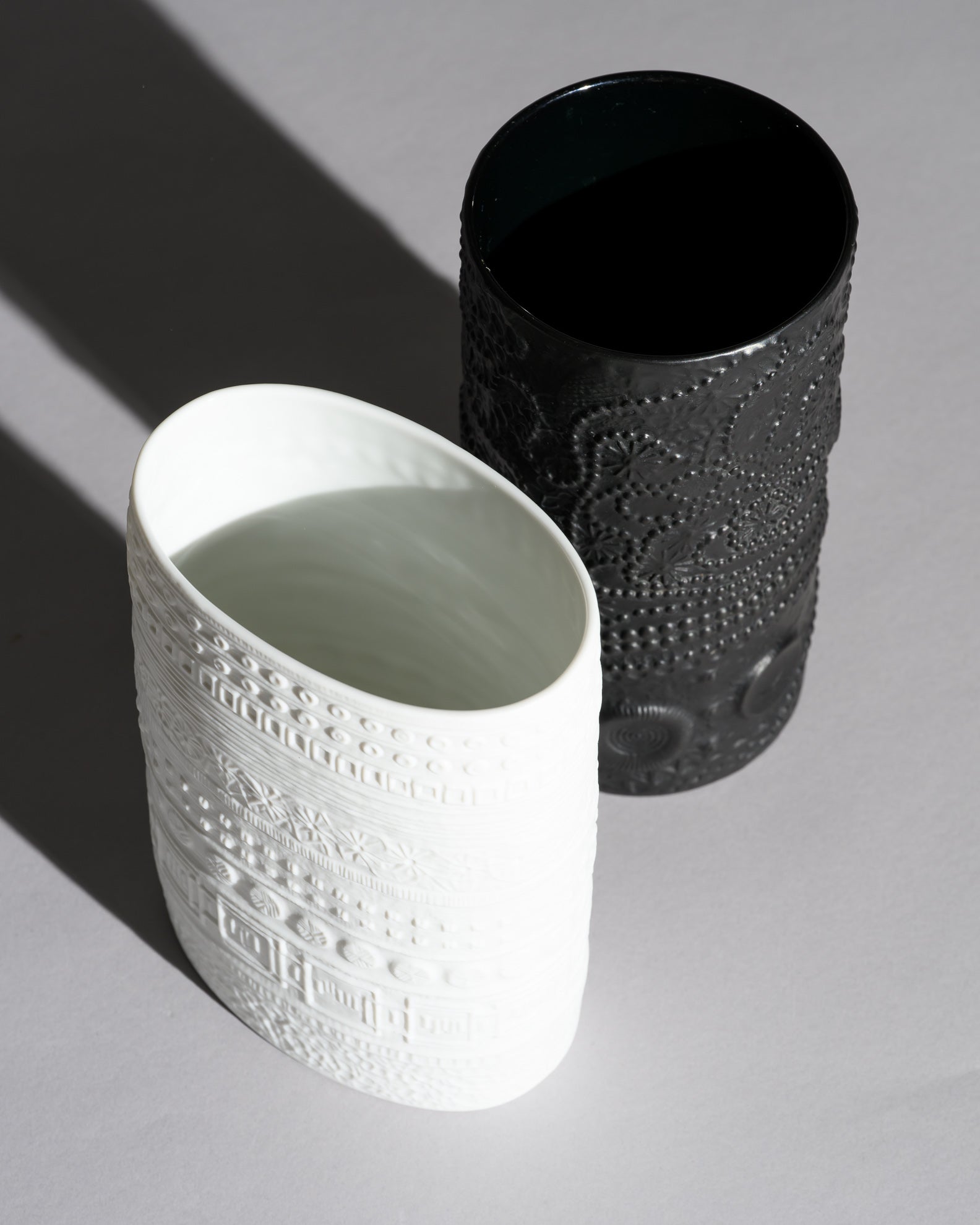 Black & White Relief Vase Duo - Martin Freyer for Rosenthal, 1970s