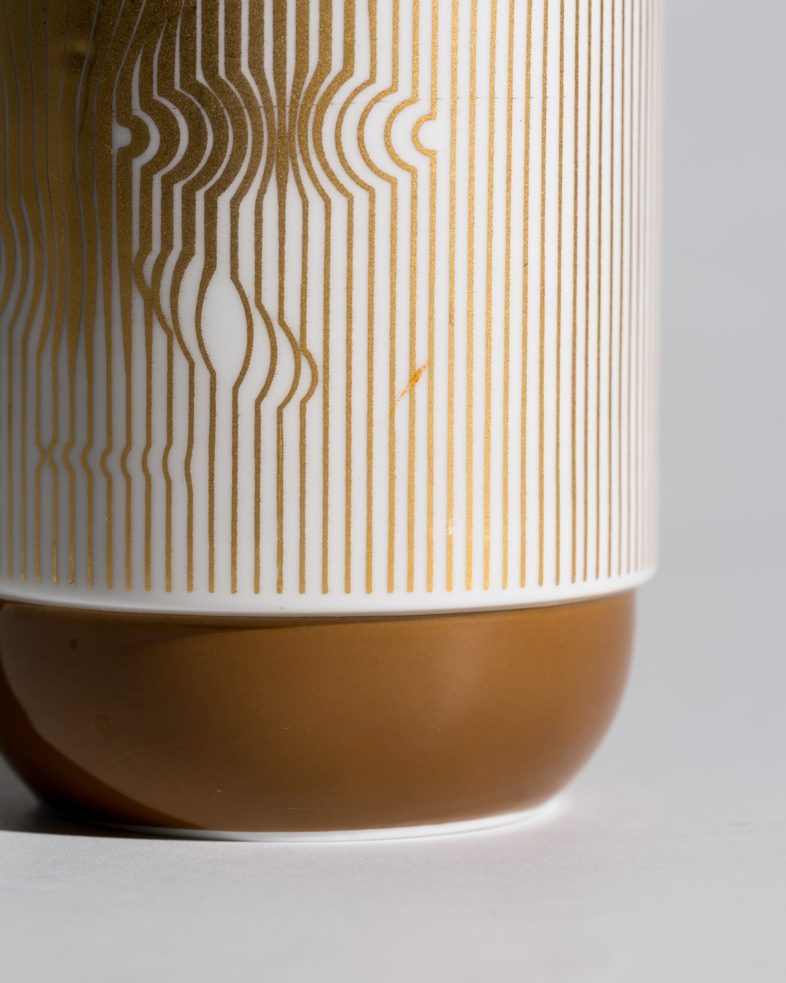 “Manipur” Op Art Porcelain Vase – Victor Vasarely & Ambrogio Pozzi for Rosenthal, 1970s