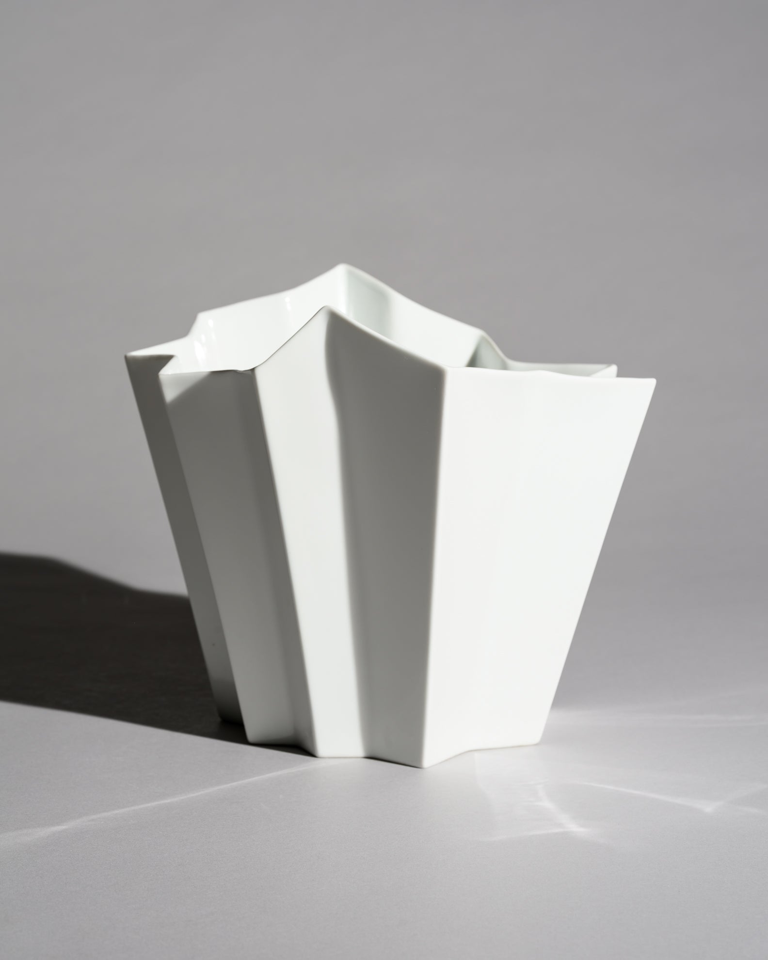 “Archais” Geometric Porcelain Vase – Heinrich Fuchs for Hutschenreuther, 1970s