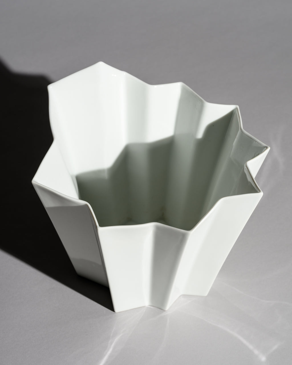 “Archais” Geometric Porcelain Vase – Heinrich Fuchs for Hutschenreuther, 1970s