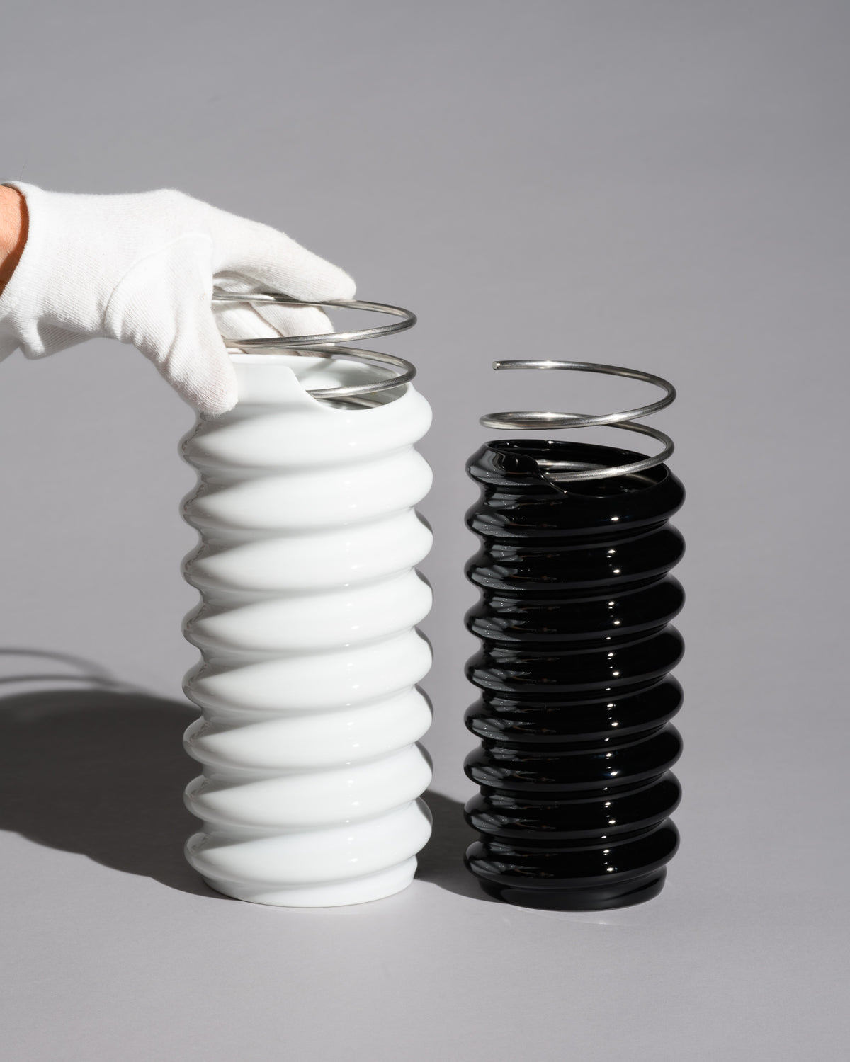 “Ringoletto” Black & White Porcelain Vase Duo – Ron Arad for Rosenthal, 1990s
