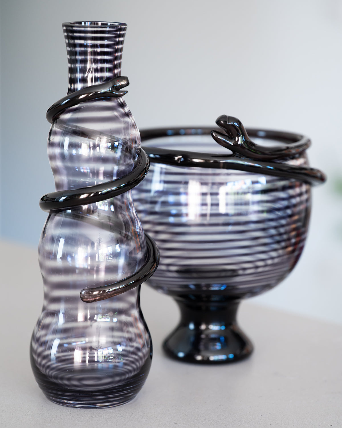 “Cleopatra” Purple Glass Carafe Vase & Bowl Set – Ulrica Hydman-Vallien for Kosta Boda, 1989