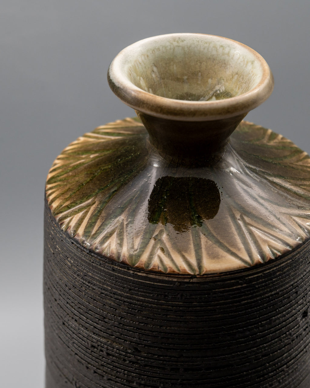 Matte Black Shigaraki Bottle Vase – Atsushi Yuba, Japan, 1980s