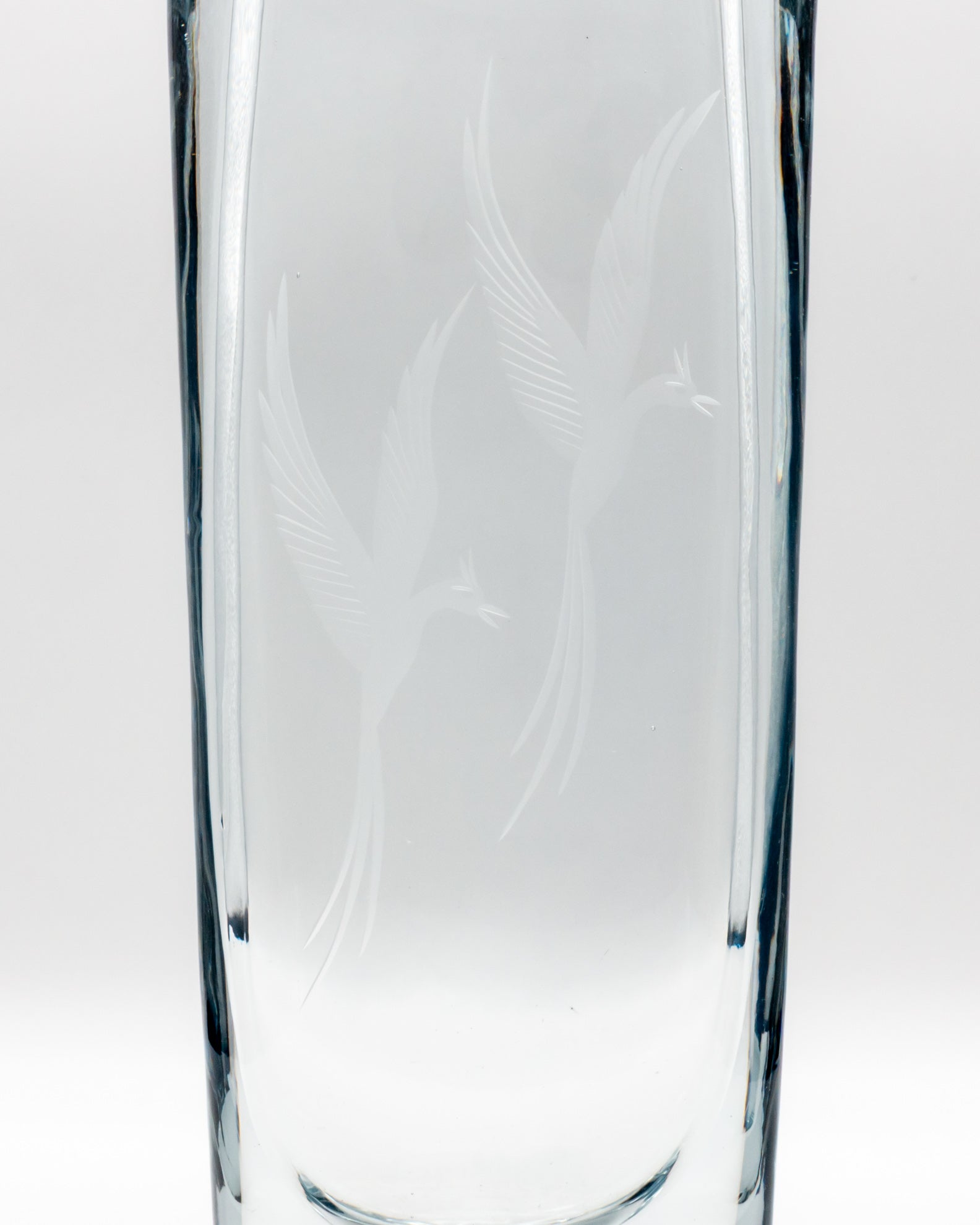 Blue-Silver Tinted Birds of Eden Glass Vase – attributed to Asta Strömberg for Strömbergshyttan, mid-century