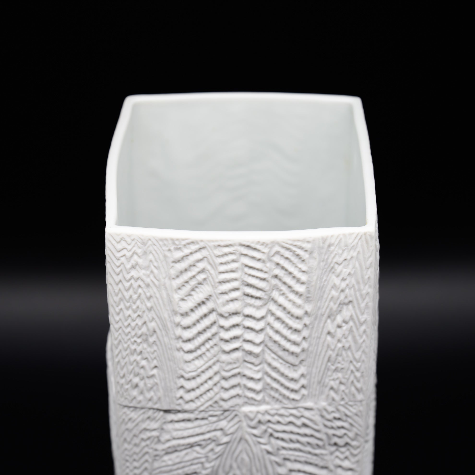 Wave Cascade Bisque Porcelain Vase – Martin Freyer for Rosenthal, 1970s