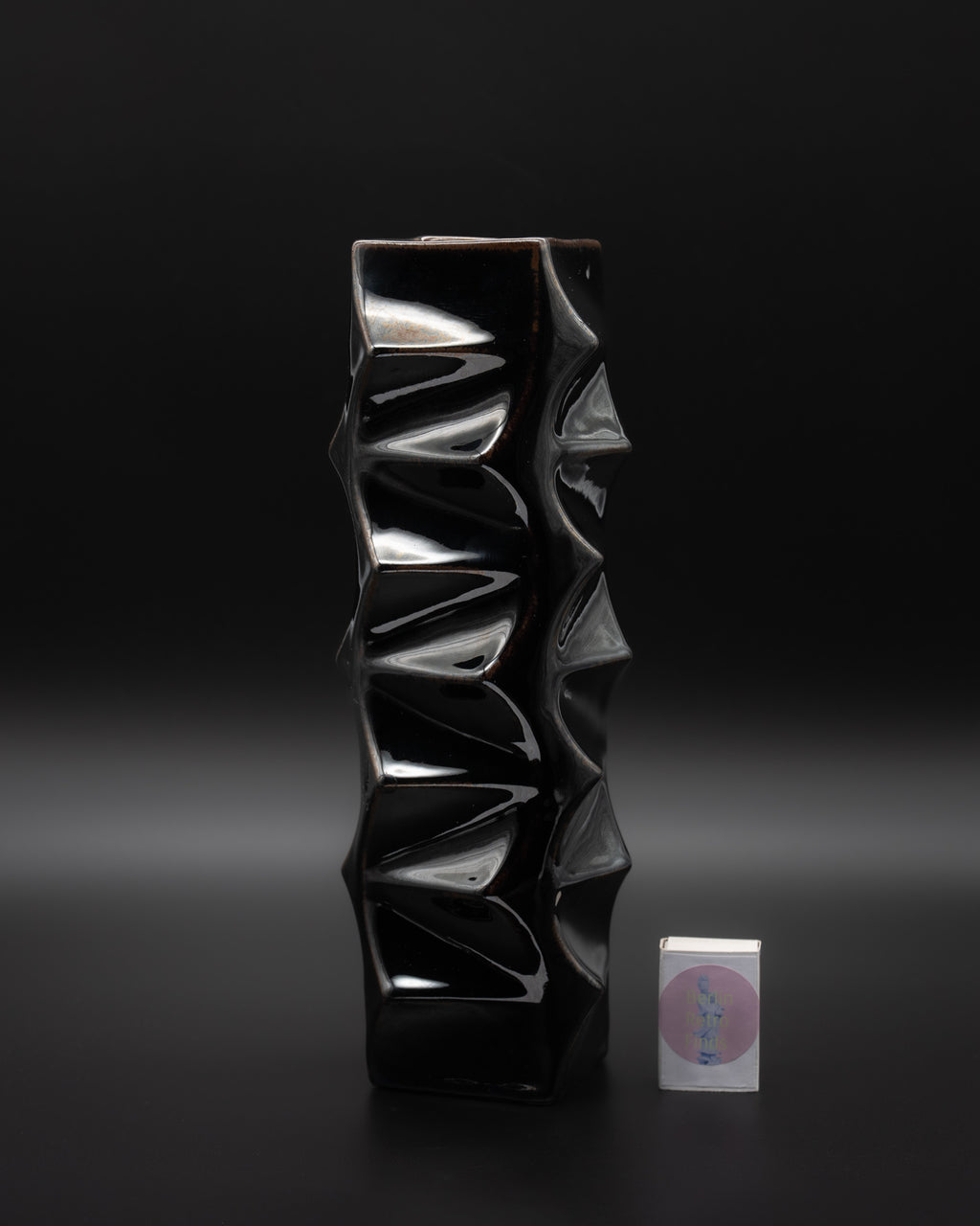Black Glazed Porcelain Vase – Heinrich Fuchs for Hutschenreuther, 1960s–1970s