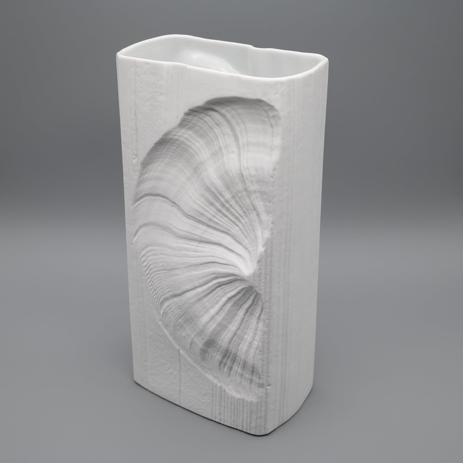 Op Art Bisque Porcelain Vase – Nartin Freyer for Rosenthal, 1970s
