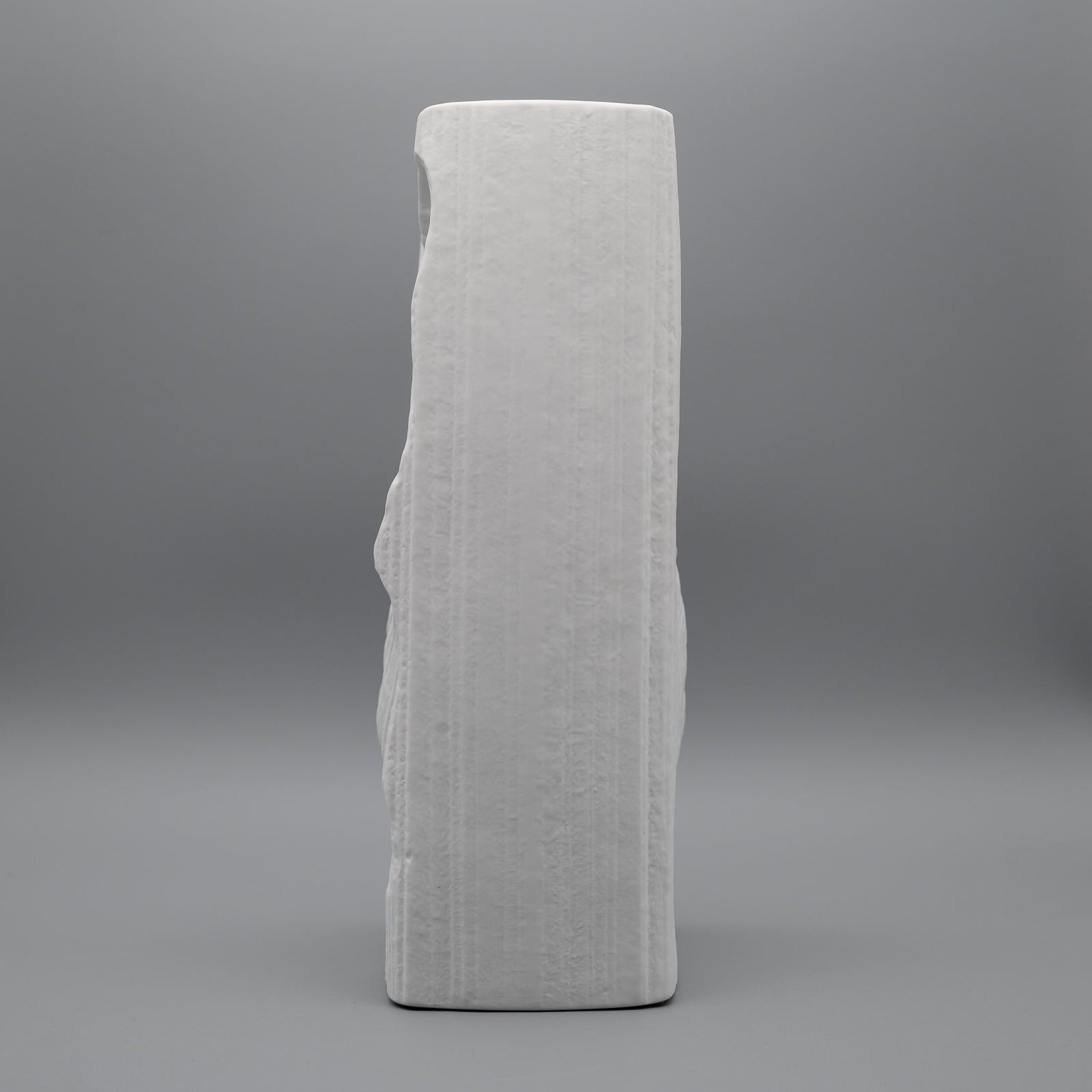 Op Art Bisque Porcelain Vase – Nartin Freyer for Rosenthal, 1970s