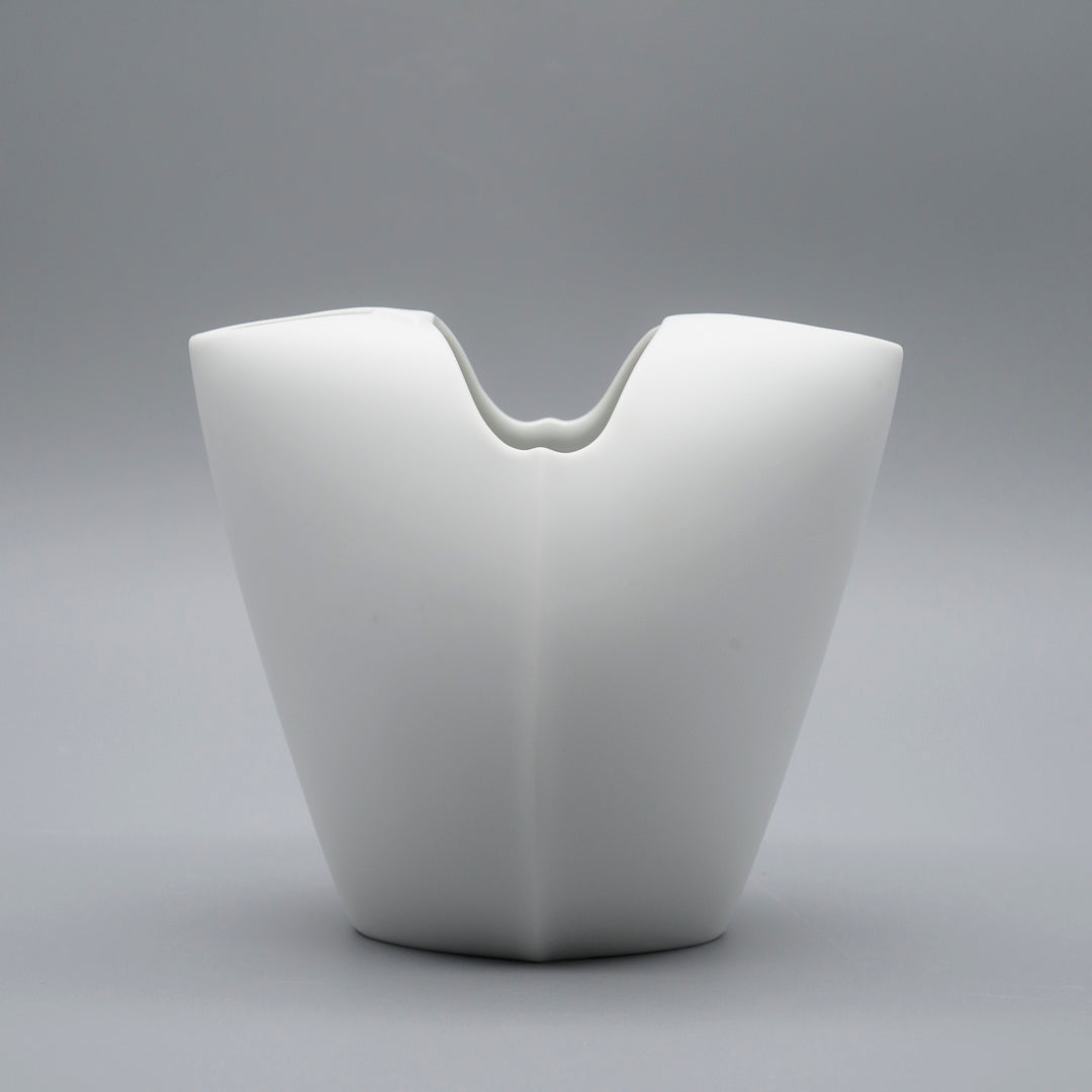 White Bisque Porcelain Vase – Lino Sabattini for Rosenthal, 1980s–1990s