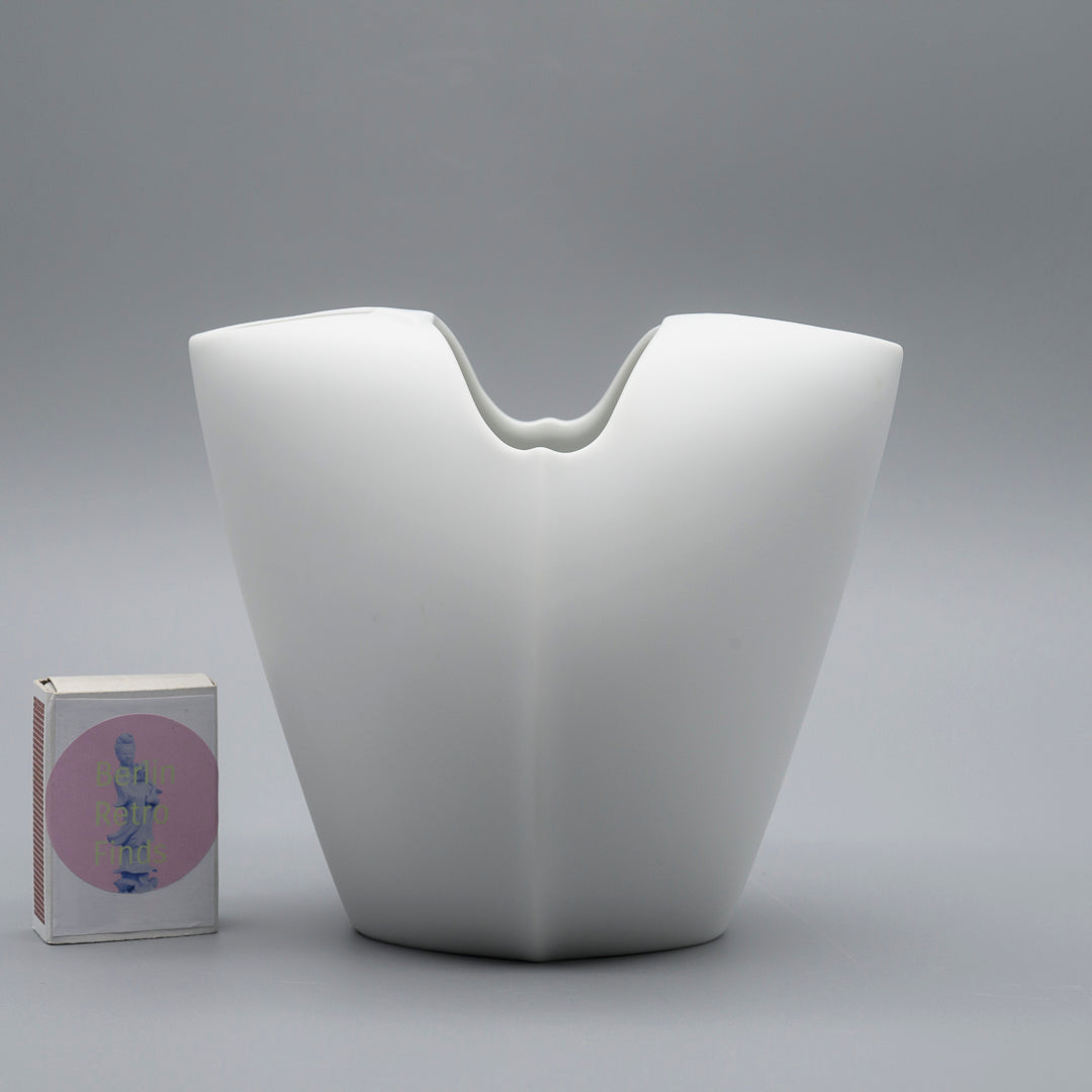 White Bisque Porcelain Vase – Lino Sabattini for Rosenthal, 1980s–1990s