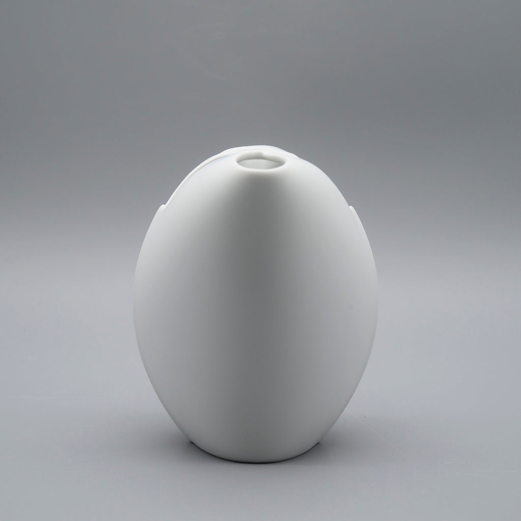 White Bisque Porcelain Vase – Lino Sabattini for Rosenthal, 1980s–1990s