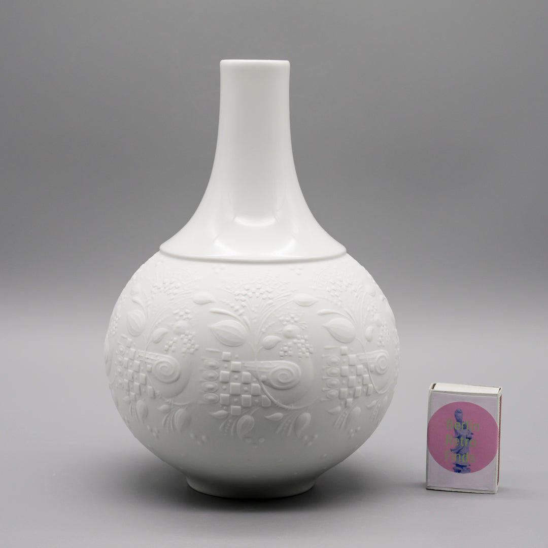 Relief Porcelain Vase Duo – Bjørn Wiinblad for Rosenthal, 1967-68
