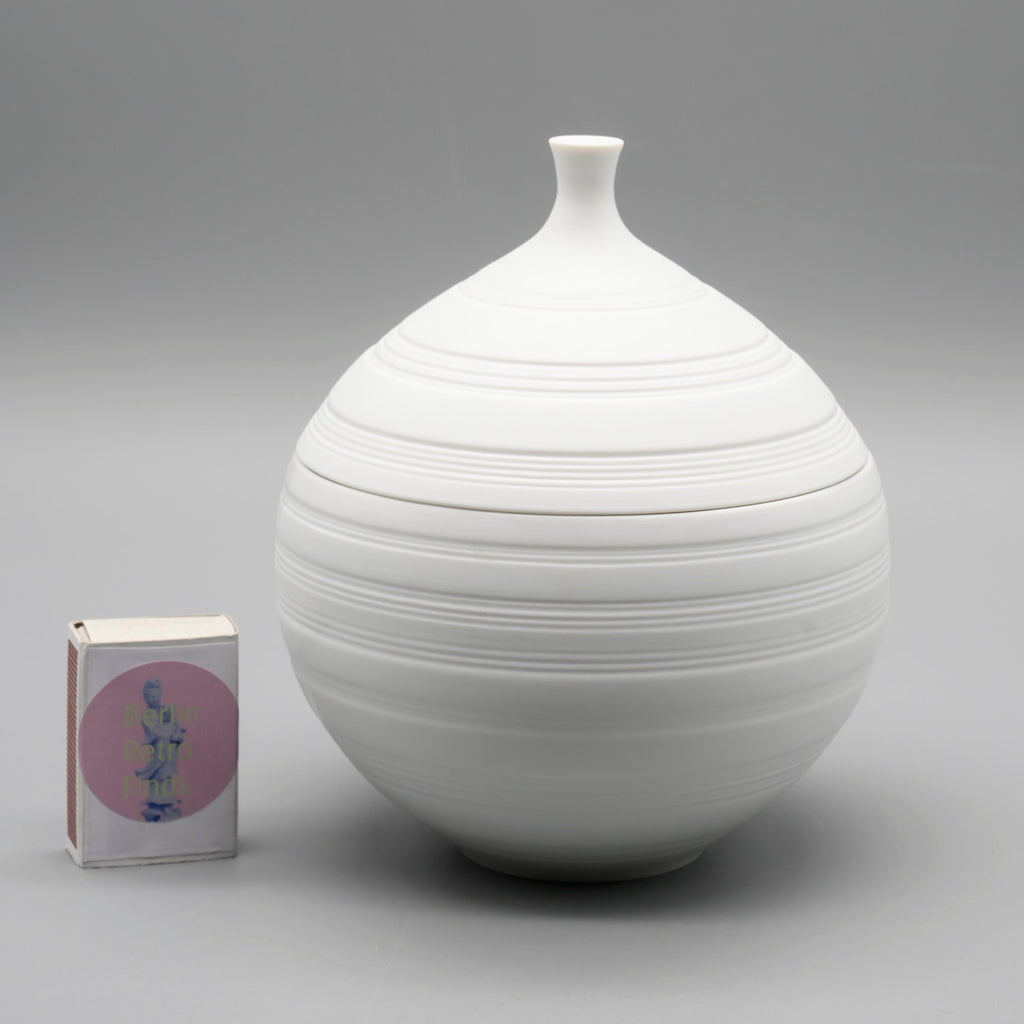 Bisque Porcelain Lidded Box – Hans Achtziger for Hutschenreuther, 1970s