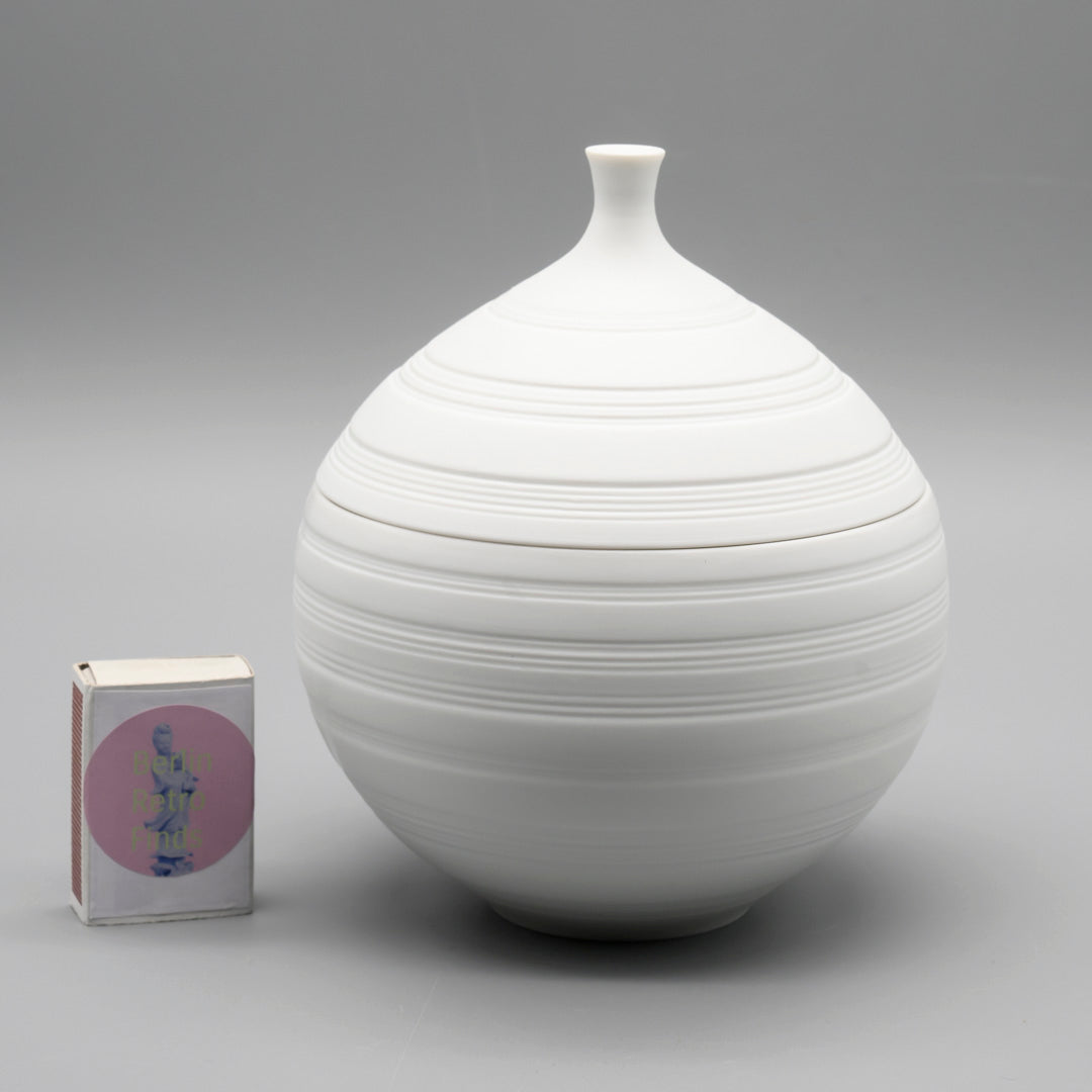 Bisque Porcelain Lidded Box – Hans Achtziger for Hutschenreuther, 1970s