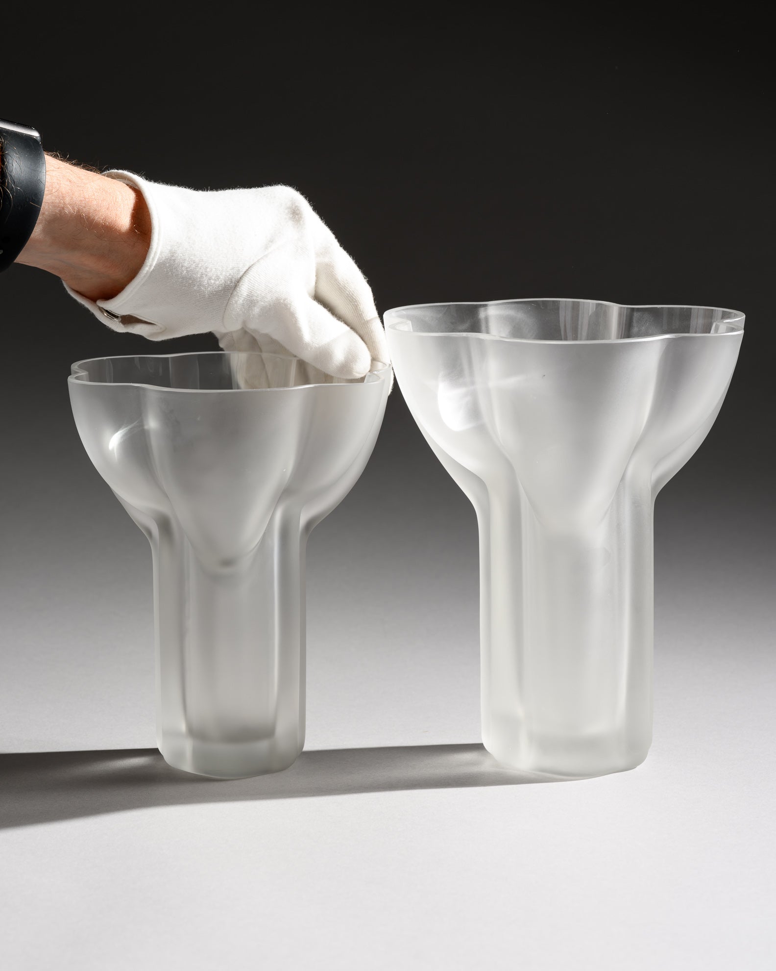 Petal-Rim Satin Glass Vase Duo - Tapio Wirkkala for Rosenthal, 1970s