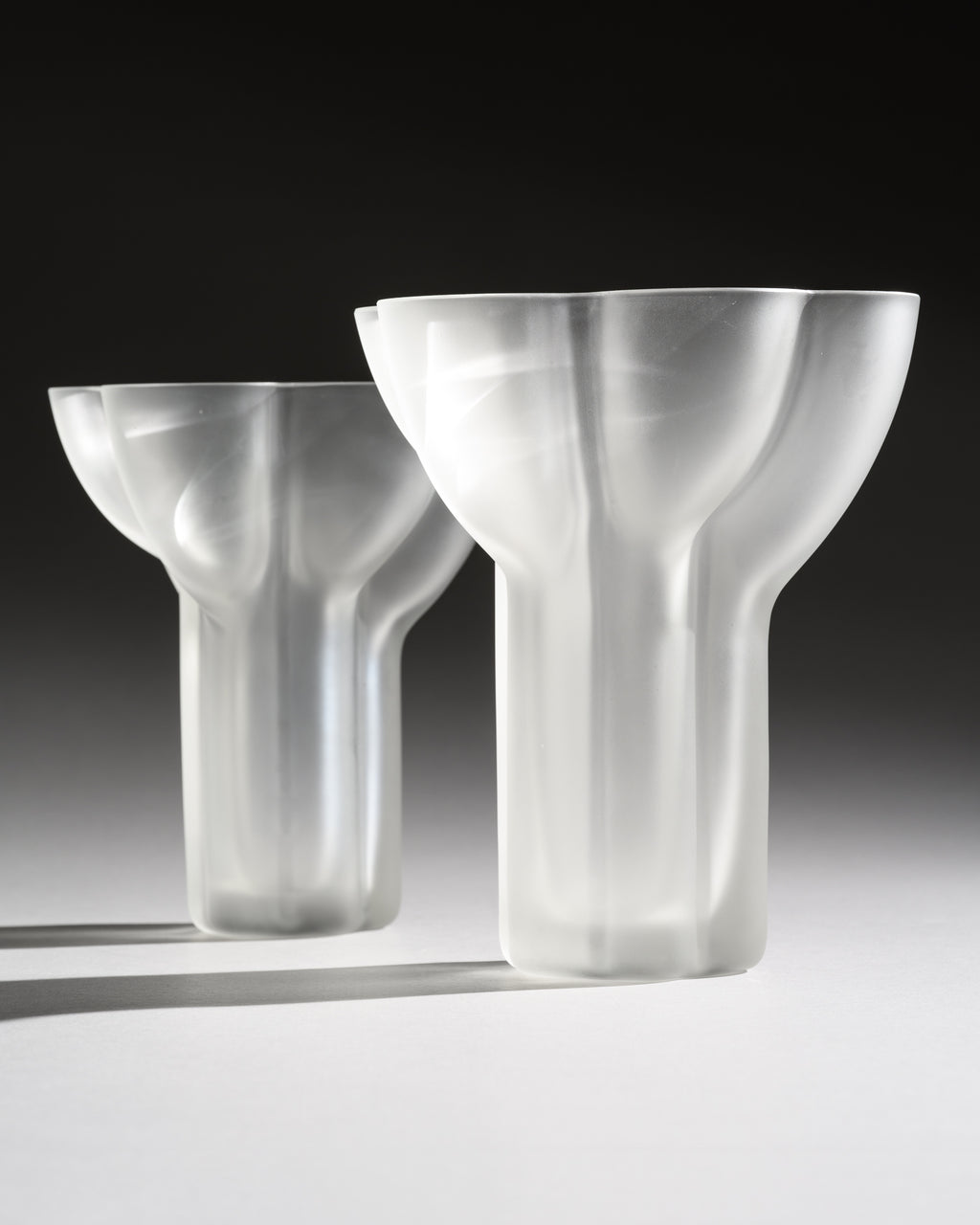 Petal-Rim Satin Glass Vase Duo - Tapio Wirkkala for Rosenthal, 1970s