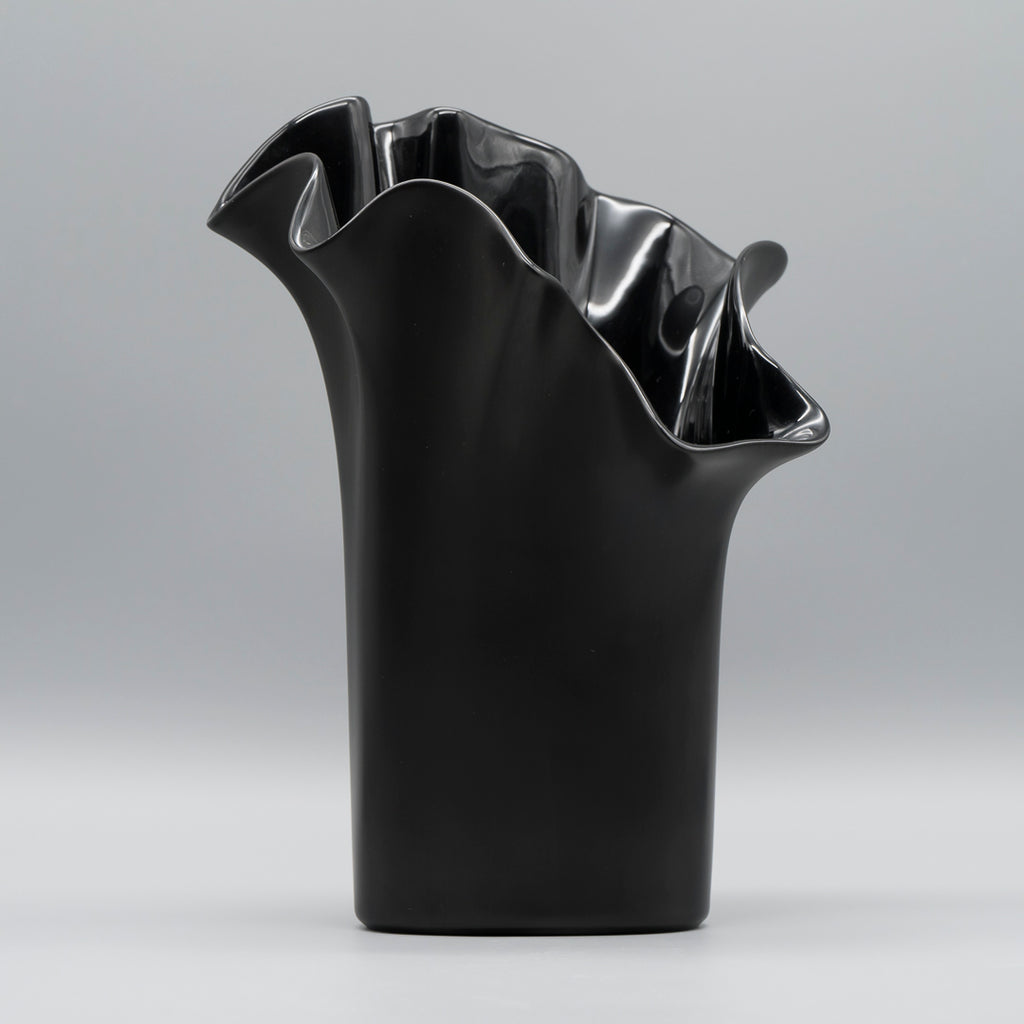 Asym Porcelaine Noire Vase - Claus Josef Riedel for Rosenthal, 1970s