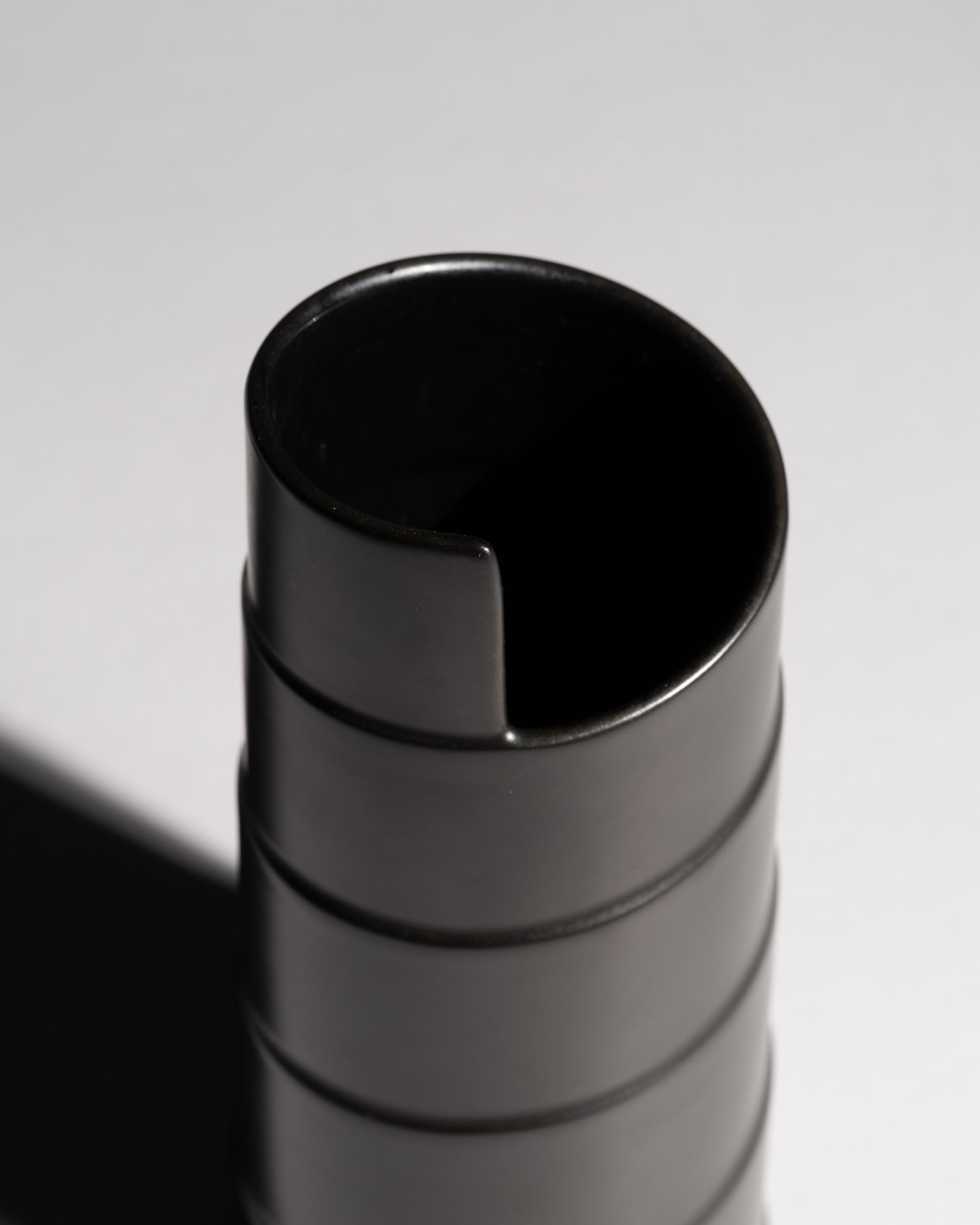 Serpentina Porcelaine Noire Vase Duo - Marcello Morandini for Rosenthal, 1980s