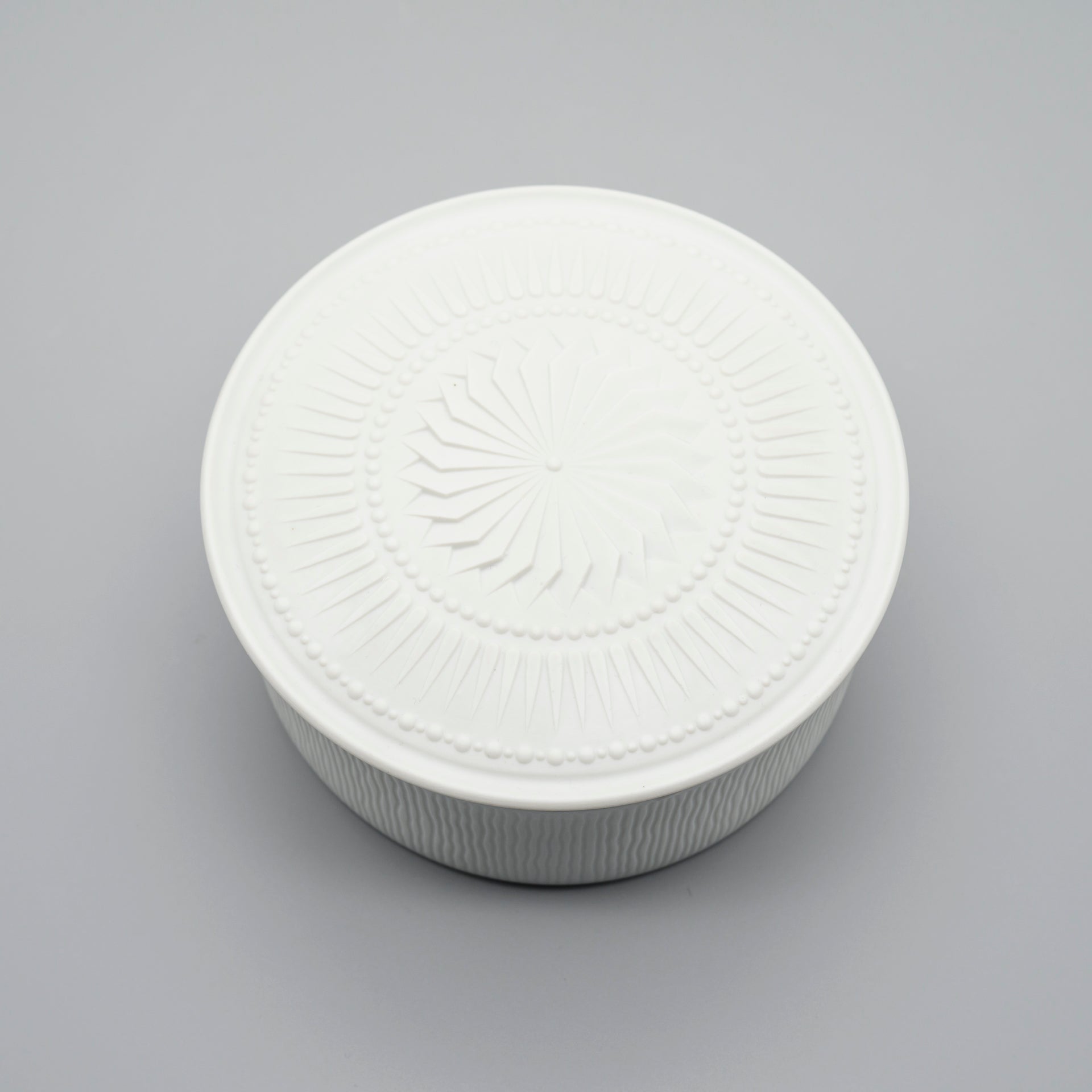Bisque Porcelain Lidded Box – Manfred Frey for AK Kaiser, 1960s